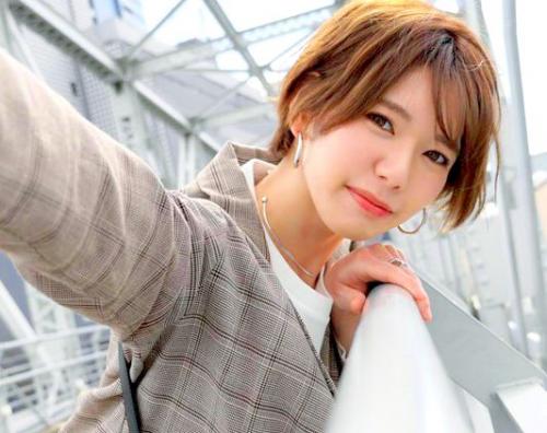 「おちんちんしゃぶりたい…！」長身ショートカットのハンサム女子がエッチな欲望を抑えきれなくてAVに出ちゃった！