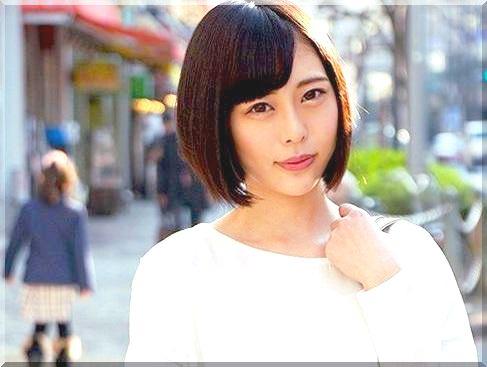 ＜素人ナンパ＞街で見かけたメガトン級シロウト女子に着エロと称して下着拝見！スレンダーボディに中出しSEX!