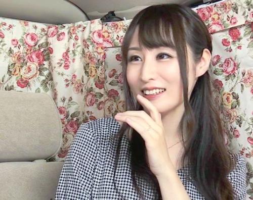 ＜素人＞新宿を歩く素人に声を掛けアンケートをお願いして車内で中出しSEX!
