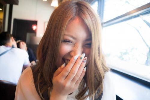 ＜素人ナンパ＞「これ…ナンパされてるんですか？」見た目とは裏腹の以外に経験の少ないスレンダーギャルとホテルで生ハメセックス！