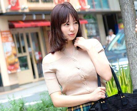 ＜素人＞「若くてピュアな女子を見たいならお薦め♡」ナースの卵をナンパして着エロと称して下着拝見！