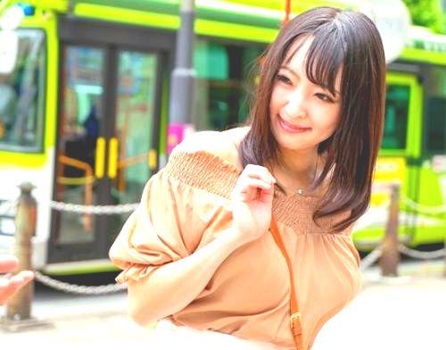 ＜素人＞「…お願い…もうください…」はちきれんばかりの巨乳！下の口から涙を流しながら喘ぐ！ゆるふわ系セレブ人妻！