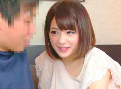 ＜素人＞「お金を出すので友達の彼女とHしてください！」学校帰りの大学生をナンパ。対象は彼氏彼女＋男友達でいる3人組。