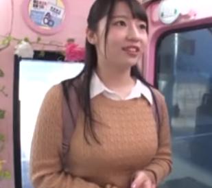 大学合格まではストレスも性欲も溜まっちゃうｗ服からでも分かる巨乳な清潔感のある女の人に全力で応援すべく全力で中だし！