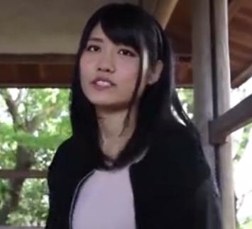 黒髪ロングの女性がインタビュー！ベットの上でのスタイルOK！本番のテクニックでエロさを確認しちゃう！