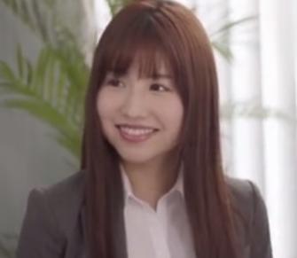 おっぱいにチン○を挟んでくれる女性はスーツの似合い素敵だがアルコールが入った勢いで社員からハメられてしまう…