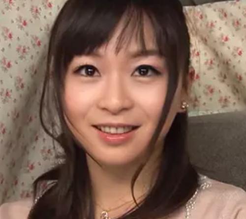 《人妻熟女》アラサー素人エロ若妻下着チェック！剛毛で毛深い奥さんをホテル誘い寝取り不倫中出しセックス！[ナンパ熟女]