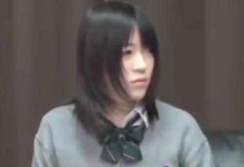 妹JKがお兄ちゃんのおちんちんをご奉仕！