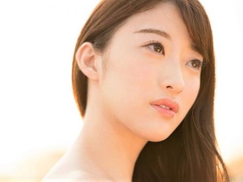 ＜処女作＞芸能人を凌駕する透明感の超絶美少女！！現役JDがイキ潮お漏らしスプラッシュなAVデビュー作品♥＜フェラ抜き＞