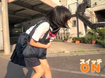 『こんなの無理ぃぃ…♡』”超”振動のリモバイ仕込んで羞恥プレイ！バス痴漢で痙攣イキ潮お漏らし×野外露出な調教セックス♡