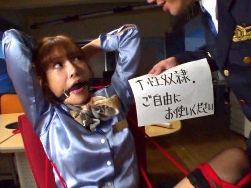 【明日花キララ】美人だけど生意気！同僚に恨まれてた高飛車CAがオフィスで拘束椅子放置ｗｗｗ性格矯正するハードな性奴隷調教！