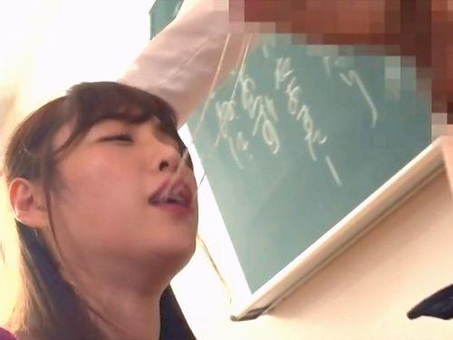 【橋本ありな】糸引くネバネバのヨダレたっぷりで喉奥調教イラマチオ！盗撮映像と理事長の息子の権力に屈した女教師のご奉仕！