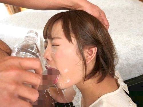 【紗倉まな】鼻呼吸も許さない水責めの追撃窒息ｗｗｗ悶えて涙と涎を垂れ流した先にある快感！喉奥Gスポット開発イラマチオ！