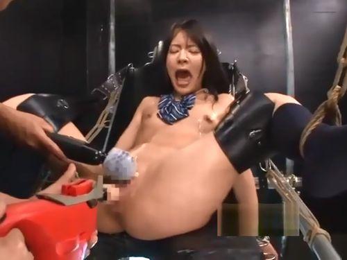 【あべみかこ】失神寸前マシンバイブ！生意気女子校生を強力媚薬使って性格矯正！従順なメス犬に仕上げる快楽拷問！