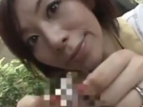 【翔田千里】「ビンカンなの？そうなの、じゃあ絶対剥いてあげない」「皮オナニーだよ・・・」美熟女痴女が包茎オチンチンで楽しんじゃって・・・