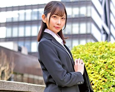＝素人＝「絶対に内定がほしい…。」卑猥なプルプルパイパンマ○コとピンク色のアナルをヒクヒクさせて、とおねだり。