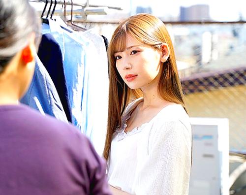 ＝夫婦交換＝今、世間で密かなブームとなっている「交換生活」。夫婦同士で互いのパートナーを数日間、交換するというもの。