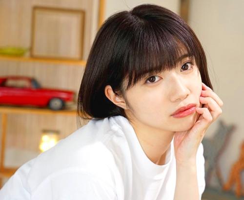 ＝女子大生＝「こんなにウブなのに、こんなにエロいってどういうこと！？」19歳だけあってピチピチな美白円形おっぱいが姿を現す。更に更に敏感なボディは反応が劇的！