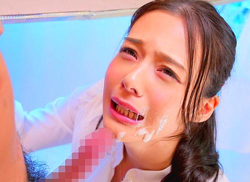 ＝ぶっかけ＝美しい顔をザーメンで汚される美女販売員！目を付けられた美人過ぎる美容部員は、仕事を理由に陵辱される日々。