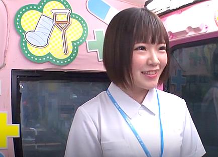 ＝MM便＝「…中でください…」 心優しい現役看護師さん お昼休み中に癒しの手コキとフェラで男性たちの溜まったち○ぽを連続でヌいてくれました。