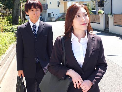 ＝出張相部屋NTR＝「憧れていた女上司とまさかまさかの相部屋宿泊…。」ようやく見つけた空き部屋一つに、二人きりで泊まる事になって…。