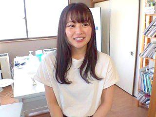 ＝素人ナンパ＝「…エッチなことしないって言ったのに…」今年の水着、見せてもらえませんか？素人女子の自宅に訪問してトレンド調査！