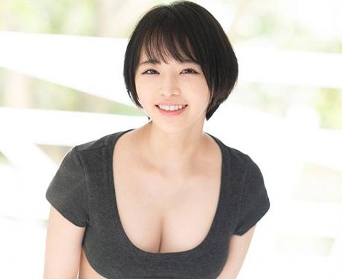 ＝美少女＝ミステリアスな雰囲気をまとった‘ちょっぴり不思議な美才女’