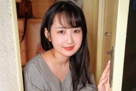 ＝素人＝見つめながらゆっくり入れてもらう様子はあきらかにSEX上級者w
