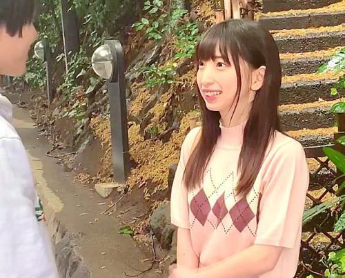 ＝素人＝「キツキツピンクマ○コに人生初中出し！」Aカップの貧乳娘。性感帯は耳とクリトリス。小さなお口でデカチンを咥える姿は可愛すぎます！