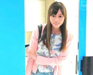 MM号「…気持ちいいです…。」服の上からでもわかるナイスな豊満ボディにキュット引き締まったウエスト！透き通るような白い生脚美脚！