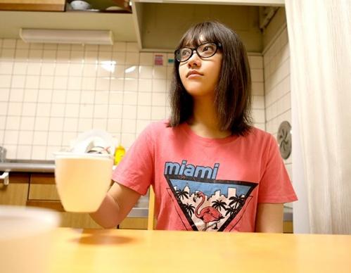 ＝美少女＝「アイドルじゃ有名になれなかったケド、AV女優になったら私のコトを見てくれるかな…」その彼女が、おっぱいもマンコも晒け出し、人前でSEXする。