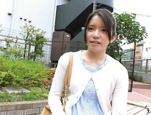 ＝素人＝アイドル級にかわいい超絶恥ずかしがり屋の女子学生をしつこく口説いて密着！！