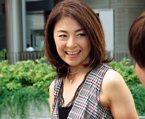 ＝素人ナンパ＝「この熟女くエッロ！」街角で美魔女ゲット！恥ずかしながらも品が漂う敏感さがたまらないこれぞ本物の熟女！！