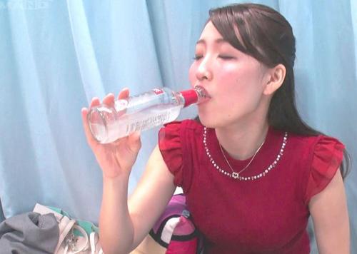 =MM号=酔っ払っている女性にターゲットを絞り、ナンパを決行！30代独身OLがミラー号に乗車！！