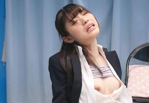 ＝MM号＝「…コレって本当に面接ですよね…。」どうしても内定が欲しい就活中の女子大生が面接の言いなりになって中出しSEX!