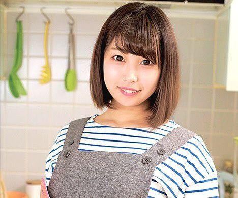 ＝素人＝栄養士さんが裸エプロン一枚で、優しい年下ママにたくさん甘えて、栄養士さんのアソコに生中出し！