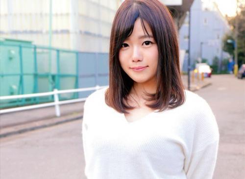 ＝素人＝ふっわふわなおっぱいを揺らしながら買い物中だった現役看護学生！