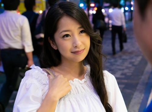 ＝素人ナンパ＝イカされすぎて気持ちよくなり、巨乳を揺らし自ら腰を振る淫乱奥様。