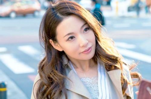 ＝人妻ナンパ＝「エロいスレンダーボディを激しく揉みしだき中出し！」オトナな女の下着、性感チェックを巧妙に遂行。下半身をさらけ出させる。そしてホテルへ！