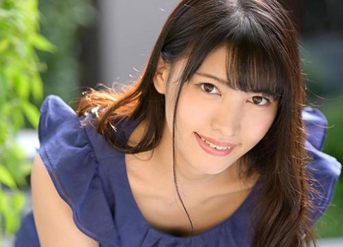＝中出し＝身長170cm端正な顔立ちのイケメン美少女のパイパンマ○コに中出し！
