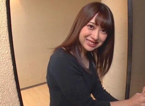 ＝素人＝高速ピストンでデカチンを膣奥から押し返すほどマン汁ぶっしゃぁ！wキスだけなら…素股なら近親相姦じゃないよね…どんどんエスカレートし、生ハメ生中出しまで！