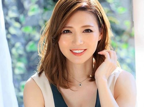 ＝熟女＝身も心も満たされない美しき四十路人妻キャリアウーマンの初脱ぎ初不貞リアルドキュメント！！