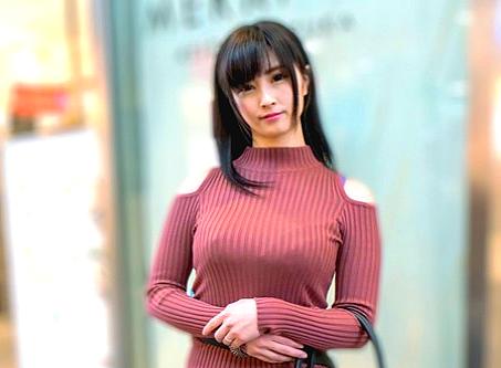 ＝素人＝欲求不満の人妻と何らかの方法で出会い夫が仕事で不在中にその欲求不満を爆発させる！