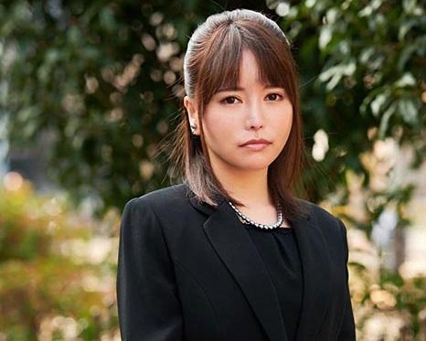 ＝MM号＝「主人が死んでから一度もシてないんです…」夫を亡くした喪服未亡人をミラー号内で身の上相談 欲求不満な若妻を優しく愛撫し獣の様に求め合う連続中出しSEX！！