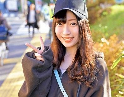 =素人ナンパ=「アンっ／／」と可愛い声がwギンギンのチンチンを咥えてもらい高速ピストン中出しセックスでひぃひぃ言わせてやりました！W