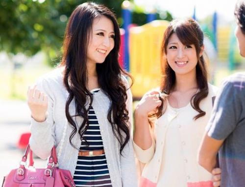 人妻ナンパ「人妻なんですか？」人妻には到底みえない！！無防備な二人組ママをナンパ！