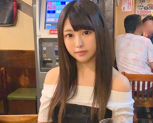＝素人＝「今日から友達以上、セフレ昇格ですッ！」お友達の美少女ちゃん。パチ屋で働く看板娘。彼氏との恋愛相談で居酒屋へ。もう、シチュエーションがワンチャンでしかありません。