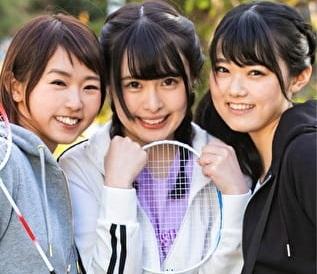 ＝MM号＝デカチンを即ハメ！SEX中もインタビューが続き、快感のあまり本音がこぼれまくる！ 友達の前でえっちなことをするといつもよりも感じてしまう！