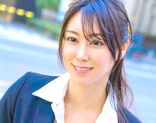 ＝素人ナンパ＝「都心に勤務するおしゃれなOL達の性の実情に迫る！！」好きなAVやオナニーの仕方を暴露！いやらしいセックスが大好き過ぎる彼女達の性欲をさらけ出させて撮影する！