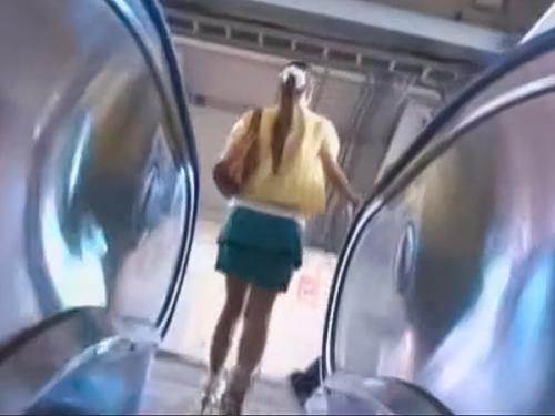 【痴漢レイプ】「どうして私が…」電車内で鬼畜男のターゲットにされる美女！ボロクソに犯され強制イラマ＆生ハメで中出し！